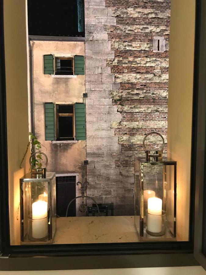 Suite La Castellana Torri Del Benaco Exteriör bild