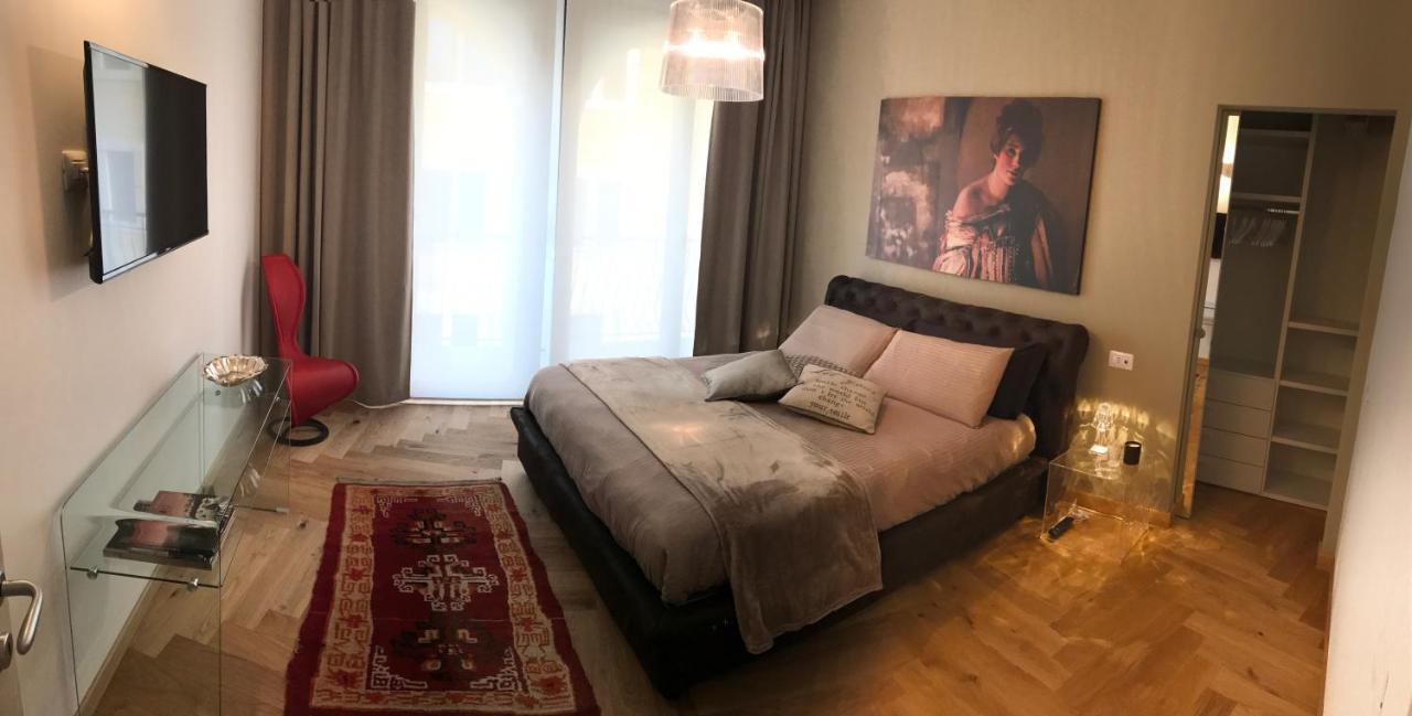 Suite La Castellana Torri Del Benaco Exteriör bild